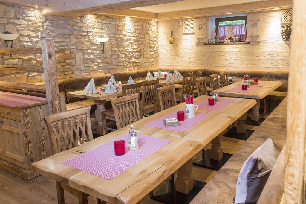 盖斯特豪弗克恩贝格酒店 因泽尔 外观 照片
